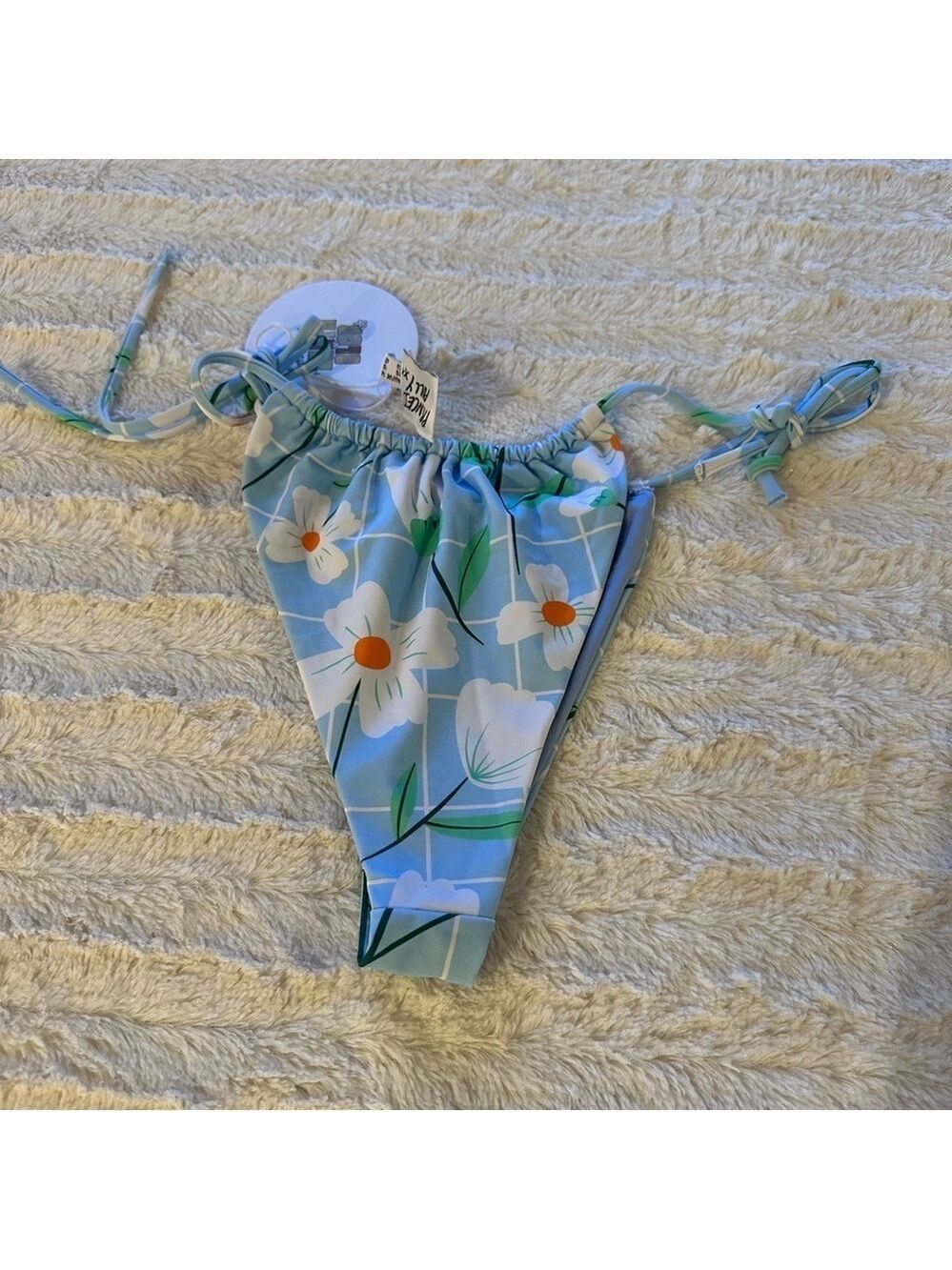 Princess Polly high cut bikini - Picture 3 of 3